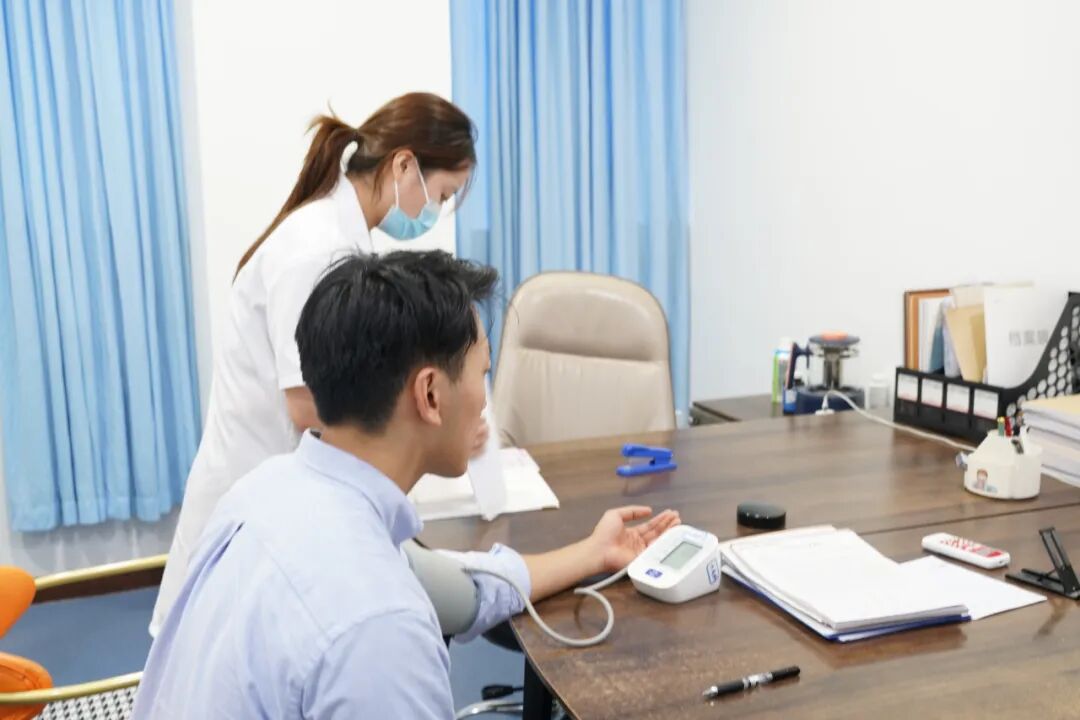 香港发友睇过来！植发手术全攻略，轻松重塑浓密发际线